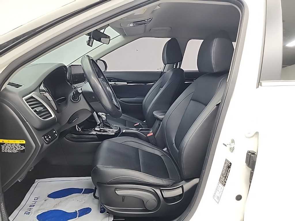 KIA Seltos - Vista 11