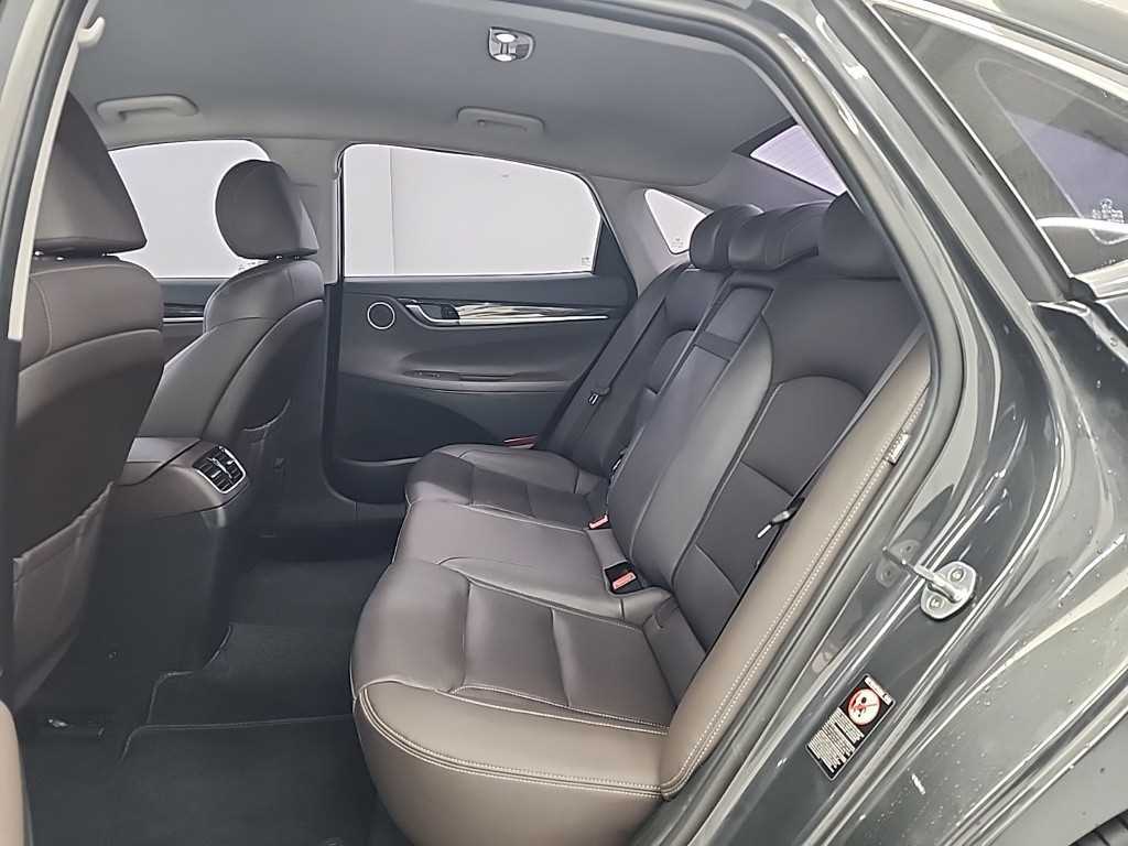HYUNDAI Grandeur - Vista 12