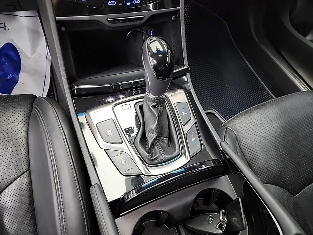 HYUNDAI Grandeur - Vista 8