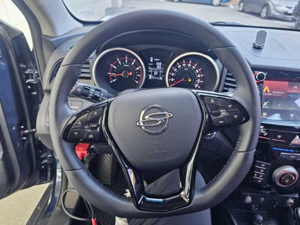 Ssangyong Tivoli - Vista 7