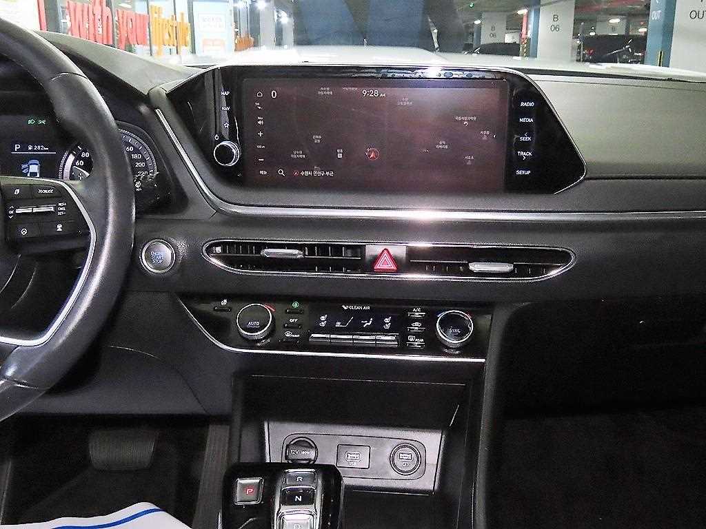HYUNDAI Sonata - Vista 11