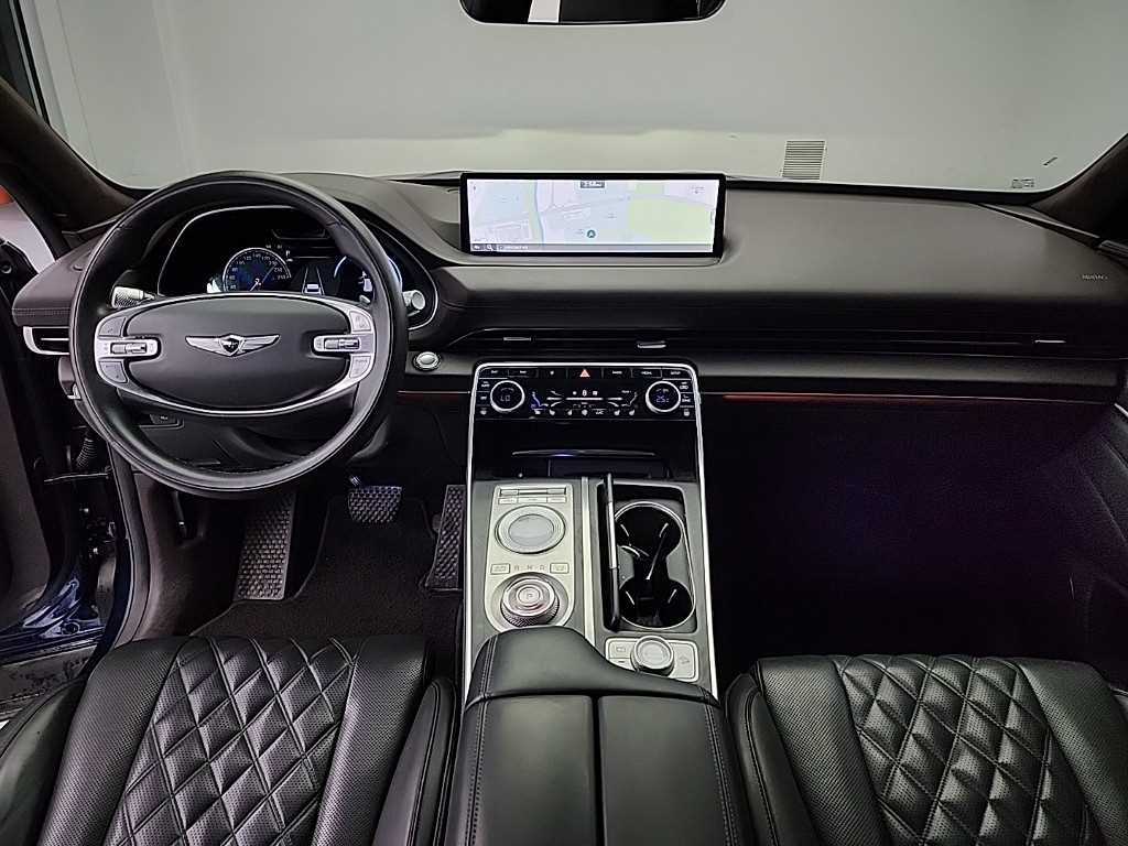 Genesis GV80 - Vista 9