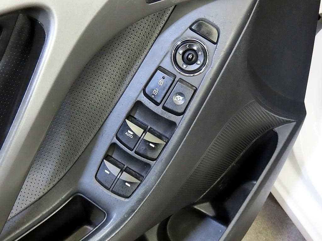 HYUNDAI Avante 2013 Blanco - Importación desde Corea - HF Imports Iquique - Foto 13