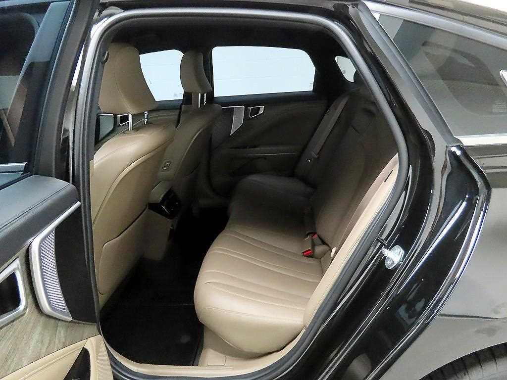 KIA K8 - Vista 10