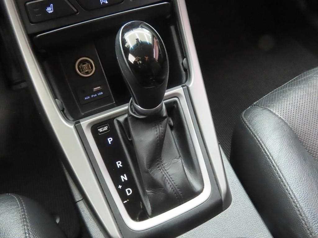 HYUNDAI Avante 2016 Blanco - Importación desde Corea - HF Imports Iquique - Foto 13