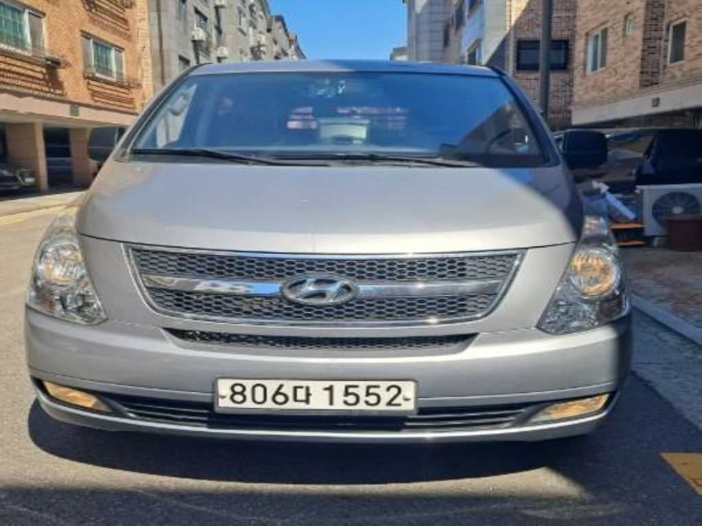 HYUNDAI Starex 2011 Plateado - Importación desde Corea - HF Imports Iquique - Foto 1