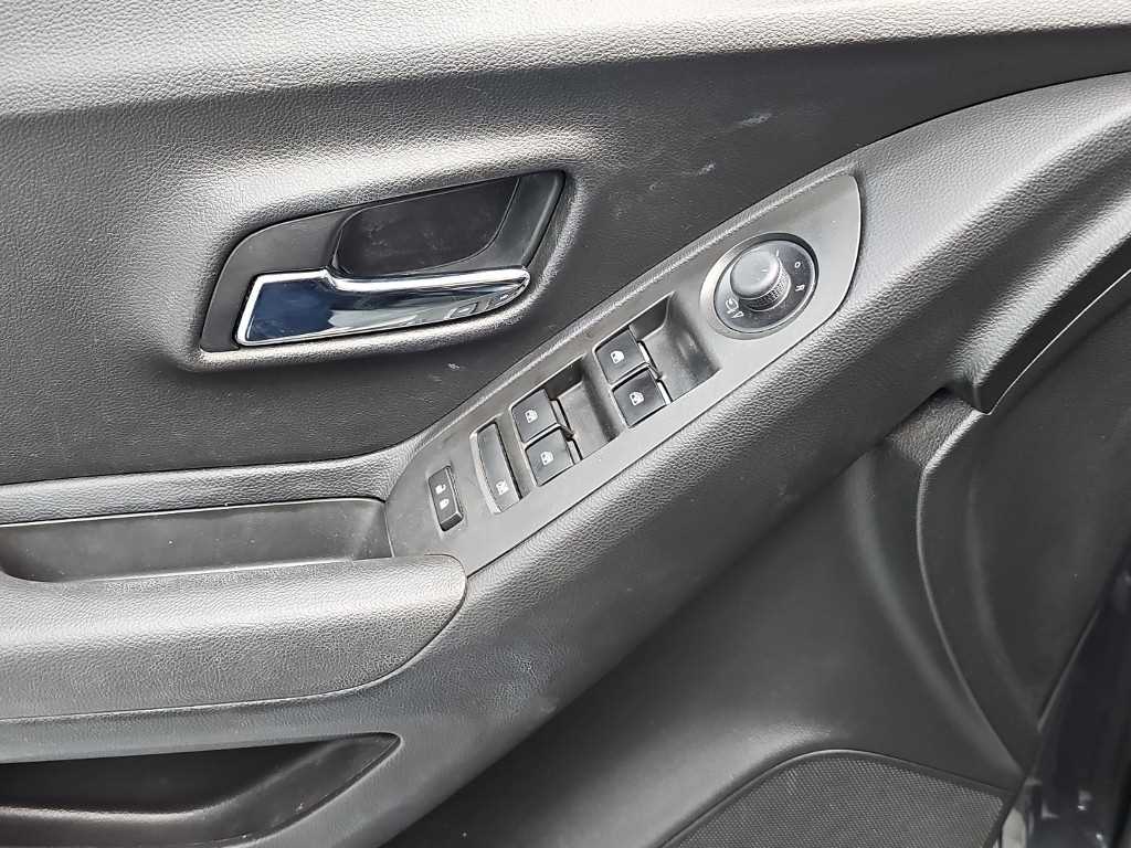 Chevrolet Trax 2017 Gris - Importación desde Corea - HF Imports Iquique - Foto 19