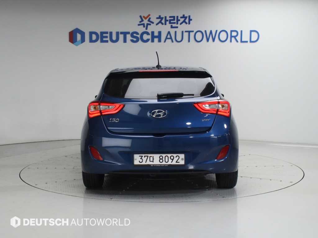 HYUNDAI i30 - Vista 4