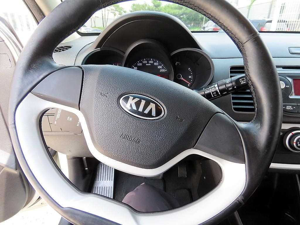 KIA Morning - Vista 8