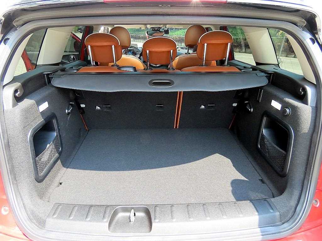 Mini Clubman 2022 Rojo - Importación desde Corea - HF Imports Iquique - Foto 18