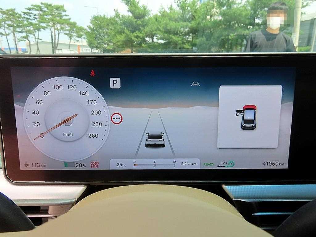 Genesis GV60 - Vista 9