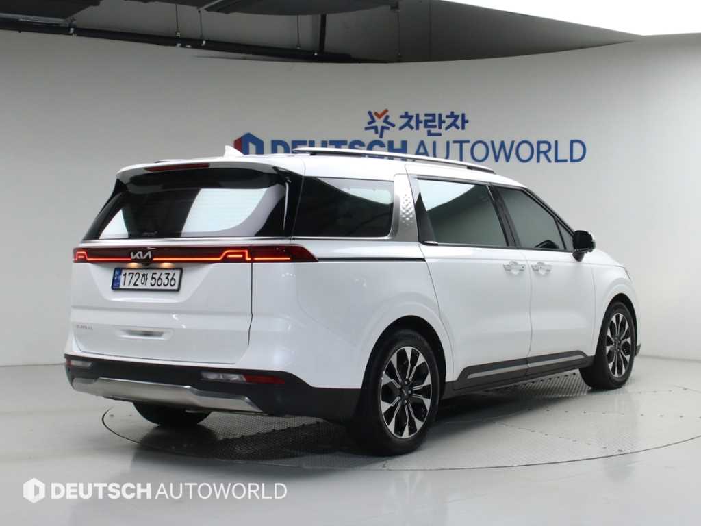 KIA Carnival - Vista 2