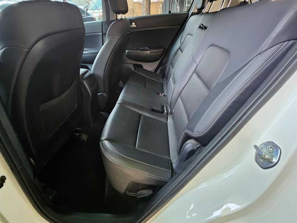 KIA Sportage - Vista 8