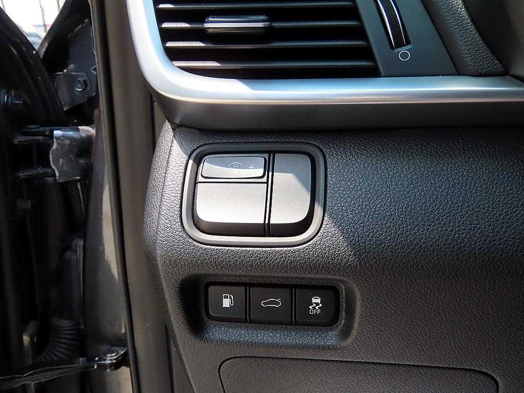 KIA K5 - Vista 12