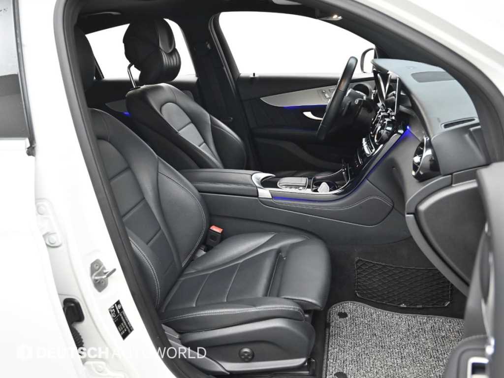 Mercedes Benz GLC Class - Vista 12