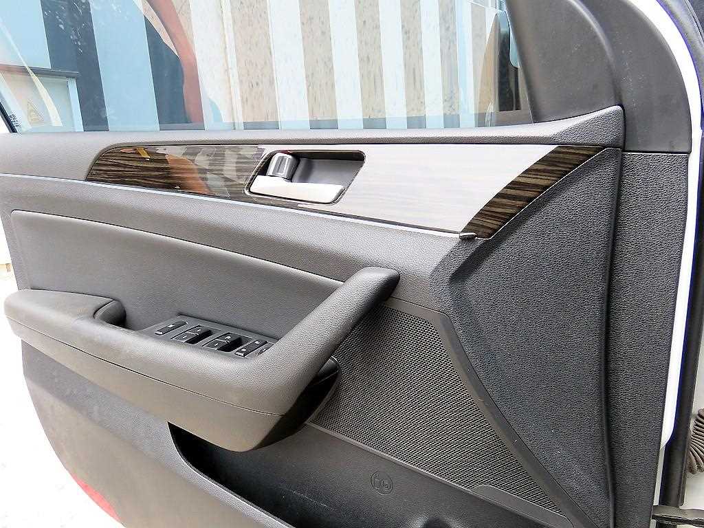 HYUNDAI Sonata - Vista 11