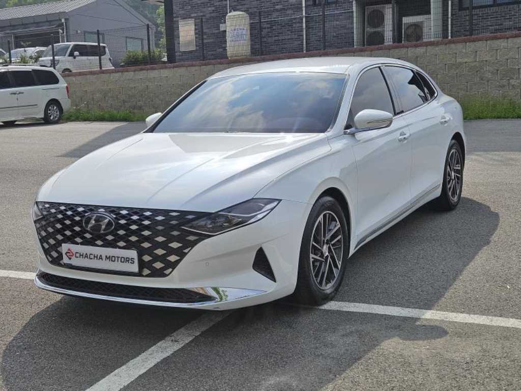 HYUNDAI Grandeur - Vista 3