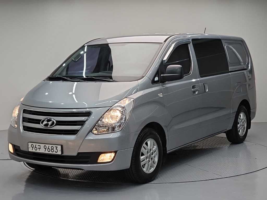 HYUNDAI Starex 2016 Gris - Importación desde Corea - HF Imports Iquique - Foto 1