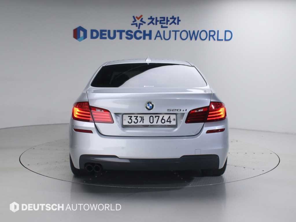 BMW 5 Series - Vista 4