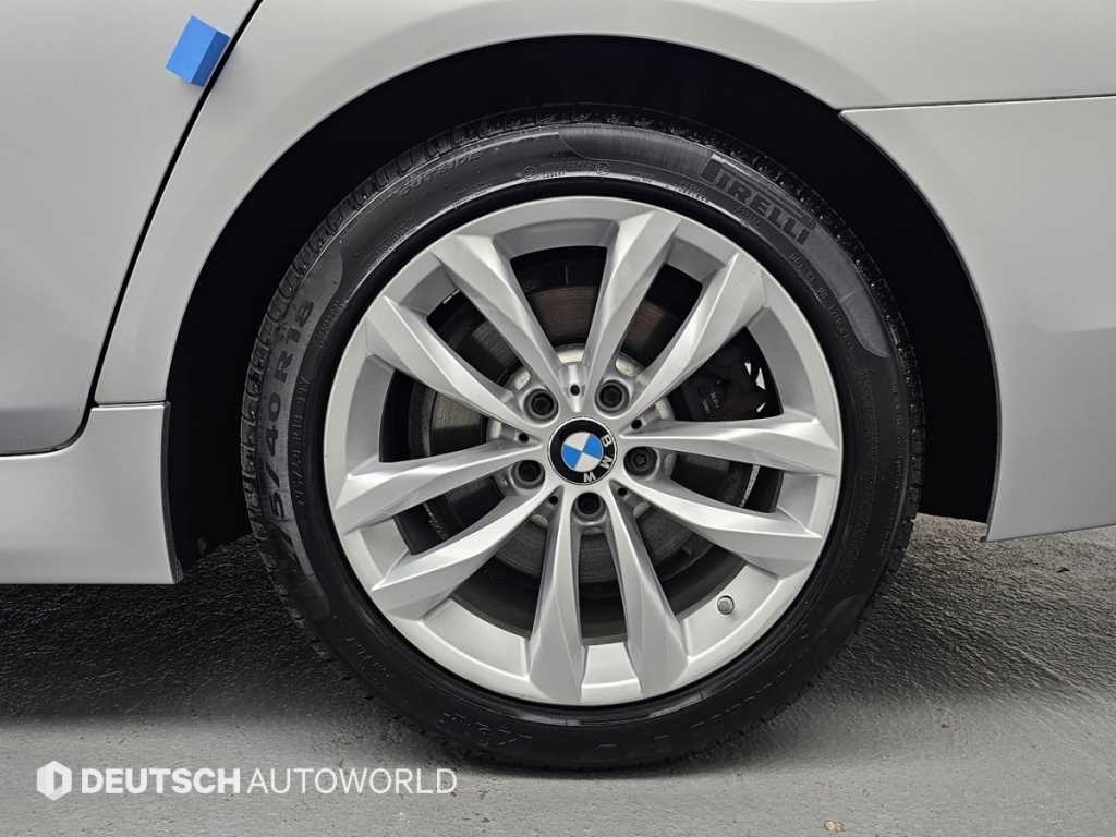 BMW 5 Series - Vista 5