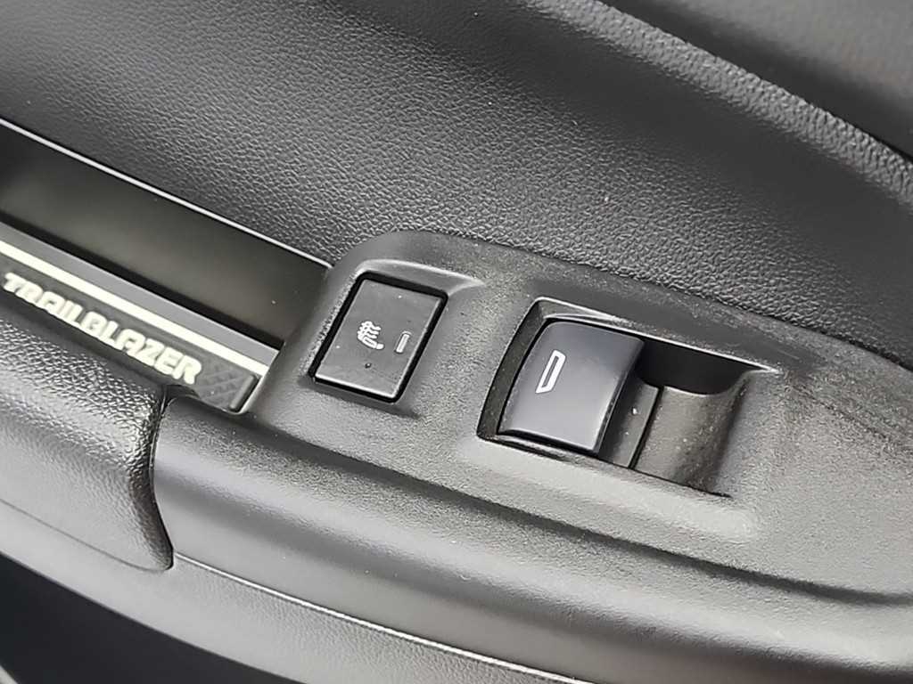 Chevrolet Trail Blazer 2022 Blanco - Importación desde Corea - HF Imports Iquique - Foto 14