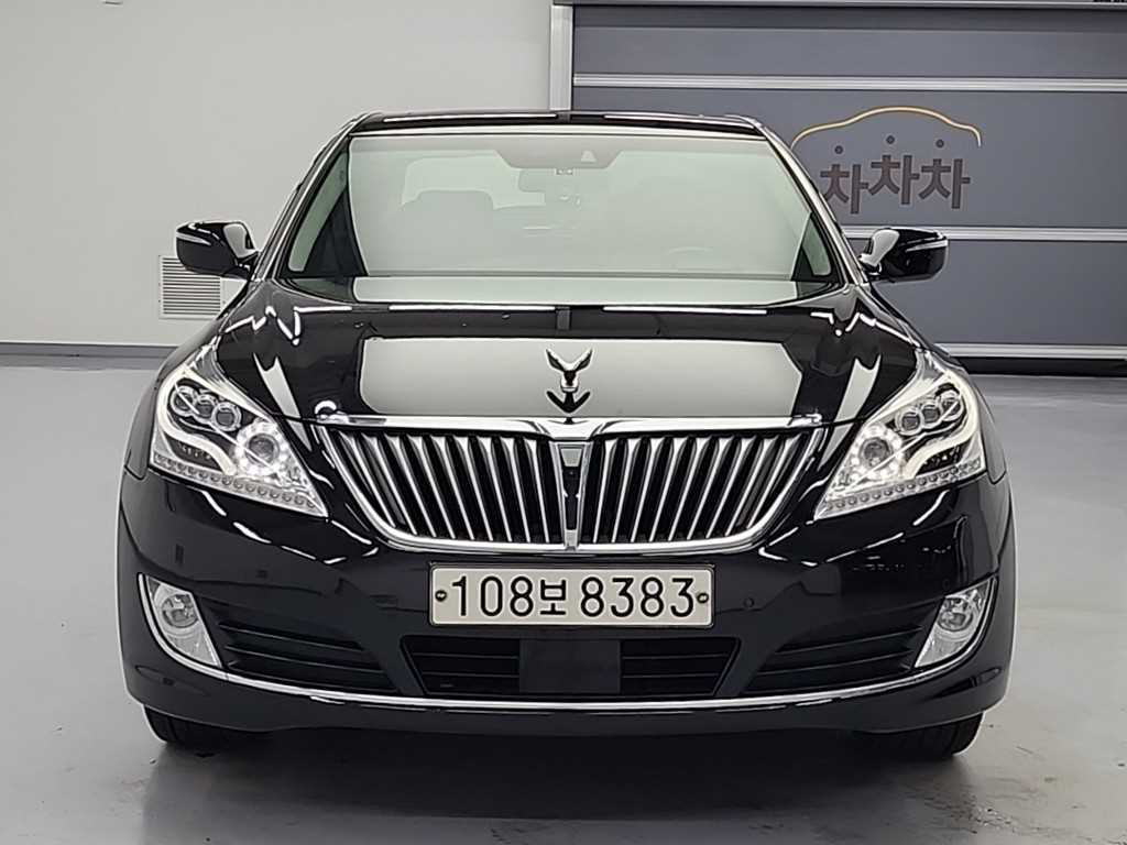 HYUNDAI Equus - Vista 2