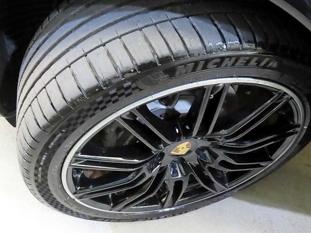 Porsche Cayenne 2017 Negro - Importación desde Corea - HF Imports Iquique - Foto 20