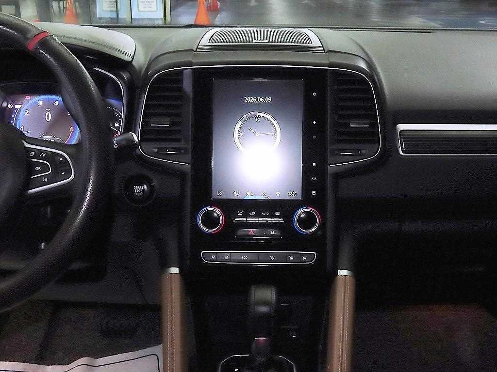 SAMSUNG QM6 - Vista 11