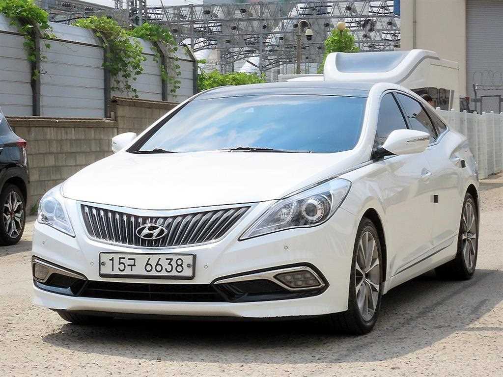 HYUNDAI Grandeur - Vista 2
