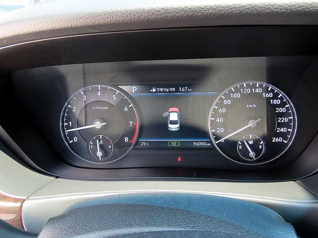 Genesis EQ900 - Vista 9