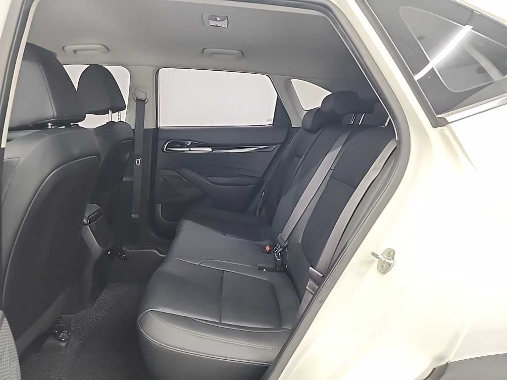 KIA Seltos - Vista 12