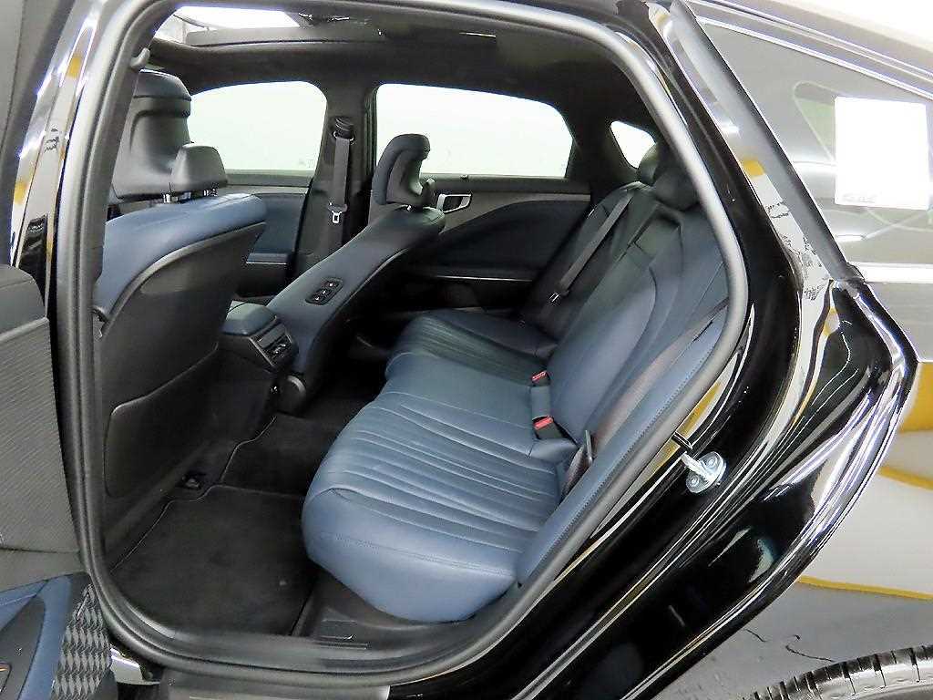 KIA K8 - Vista 6