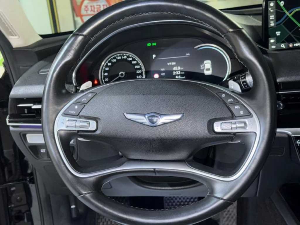 Genesis G80 - Vista 8