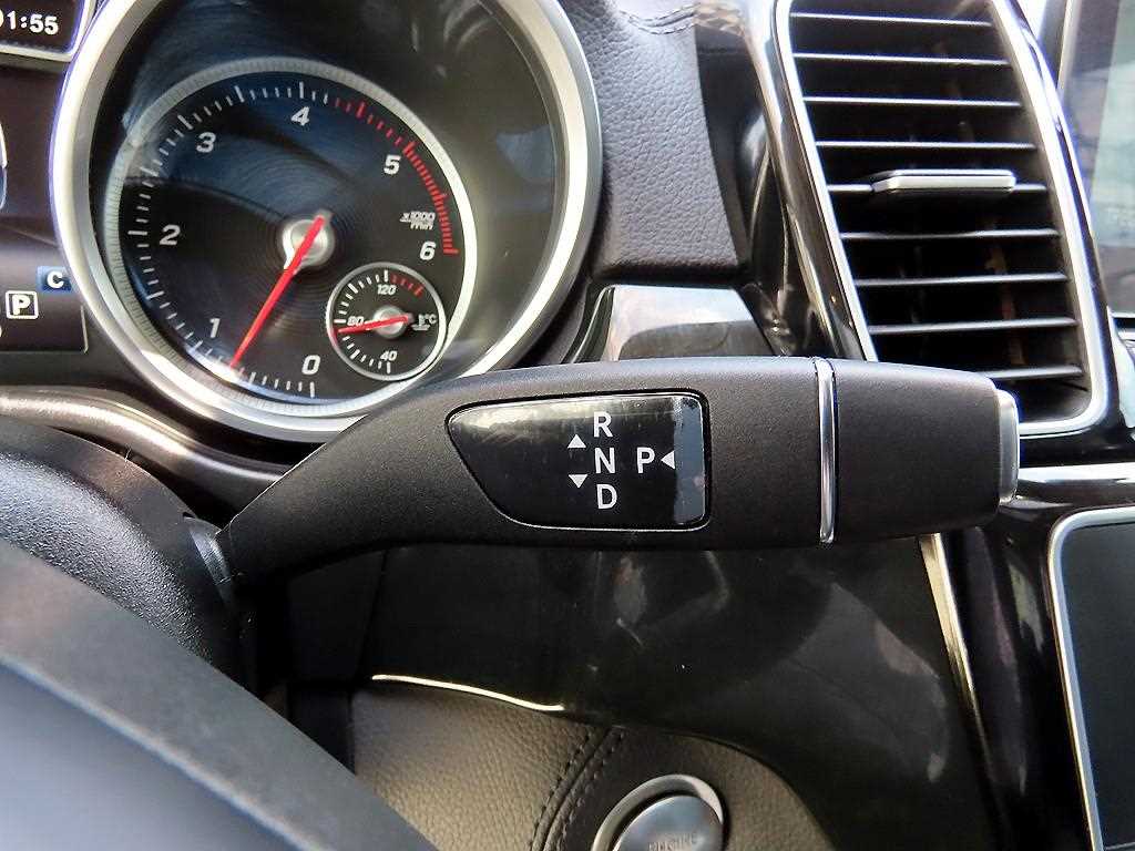 Mercedes Benz GLS Class - Vista 10