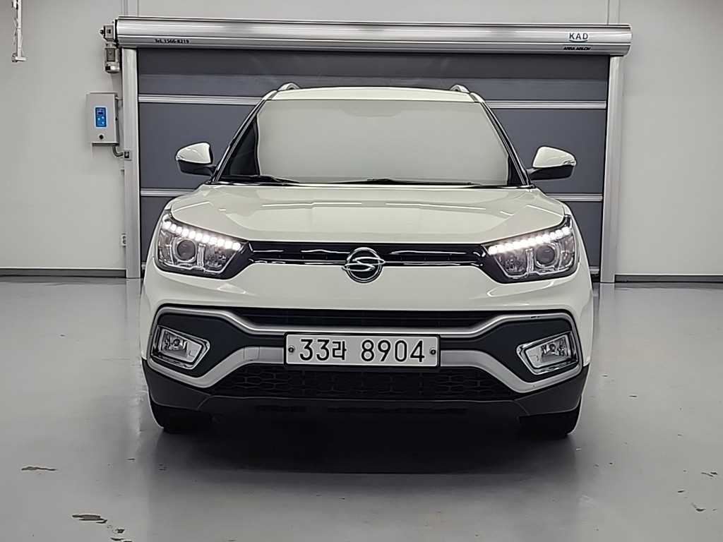 Ssangyong Tivoli - Vista 2