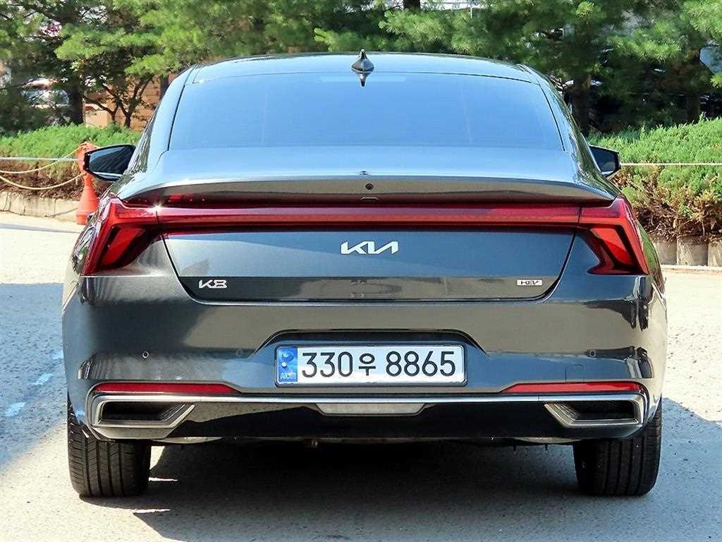 KIA K8 - Vista 6