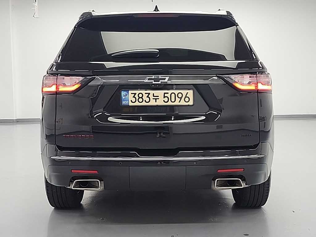 Chevrolet Travers - Vista 3