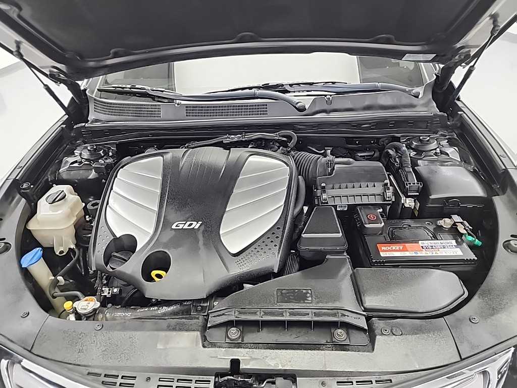 HYUNDAI Grandeur - Vista 5