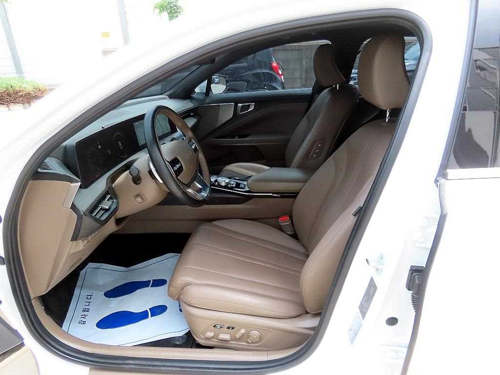 KIA K8 - Vista 5