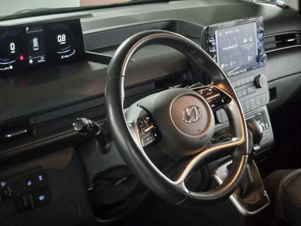 HYUNDAI Staria - Vista 8