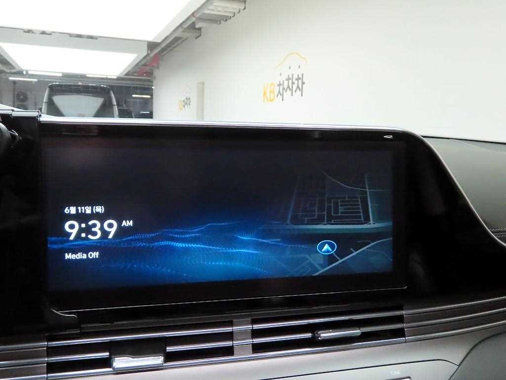 HYUNDAI Grandeur - Vista 10