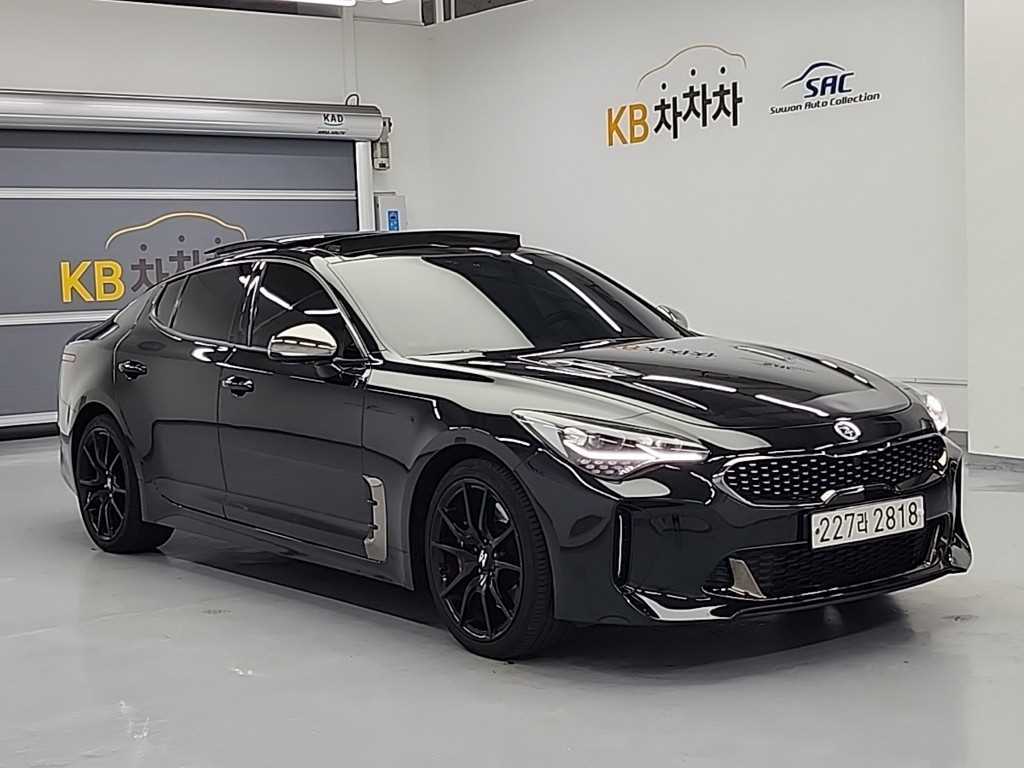 KIA Stinger - Vista 4