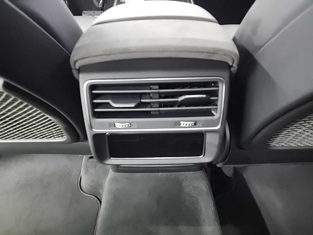 Audi RSQ8 2022 Blanco - Importación desde Corea - HF Imports Iquique - Foto 15