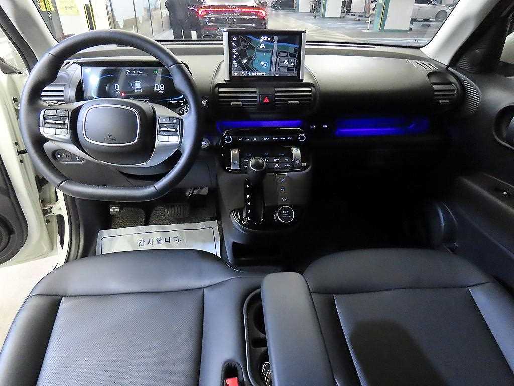 HYUNDAI Casper - Vista 10