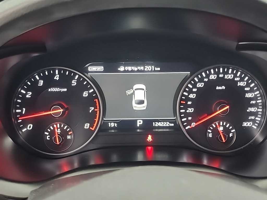 KIA Stinger - Vista 6