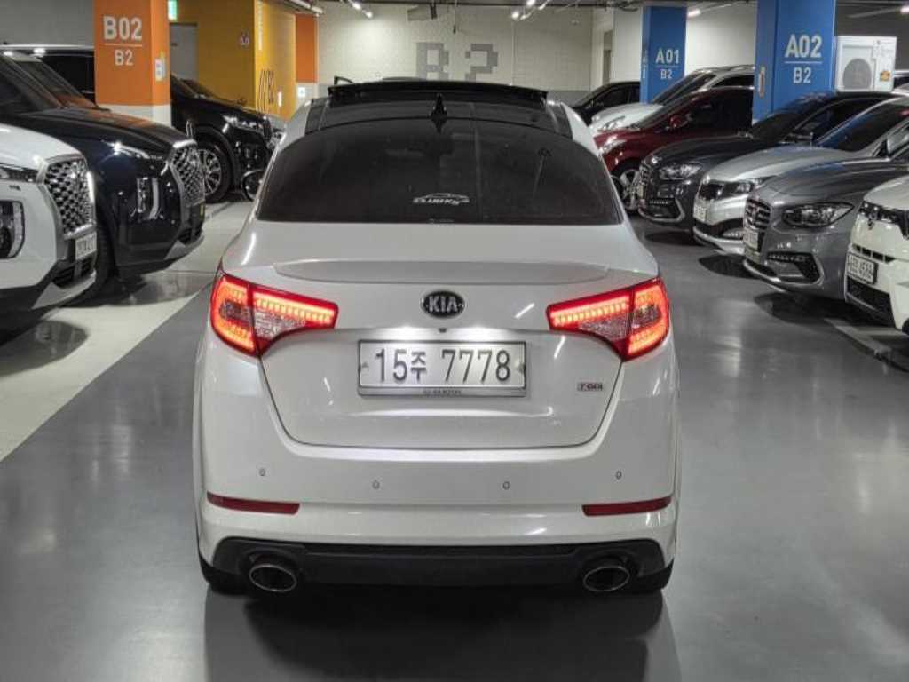 KIA K5 - Vista 4