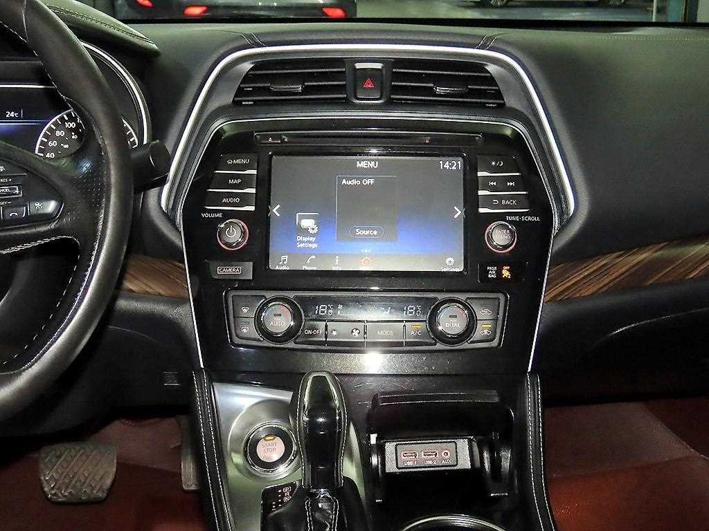 Nissan Maxima 2017 Azul - Importación desde Corea - HF Imports Iquique - Foto 13