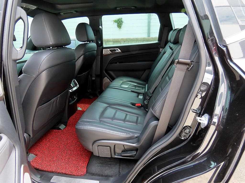 Ssangyong Rexton - Vista 6