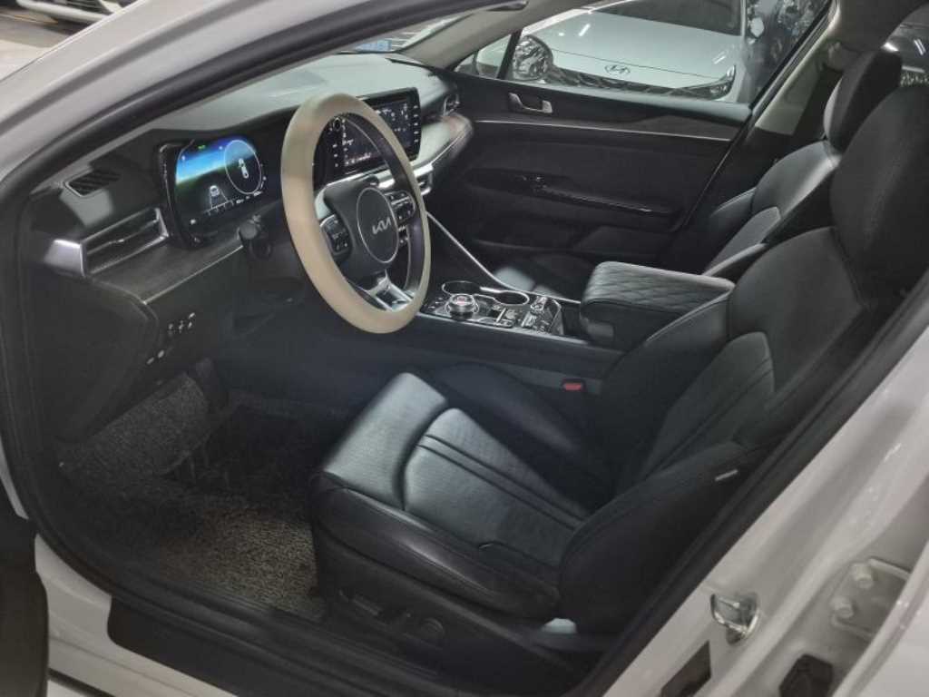 KIA K5 - Vista 5