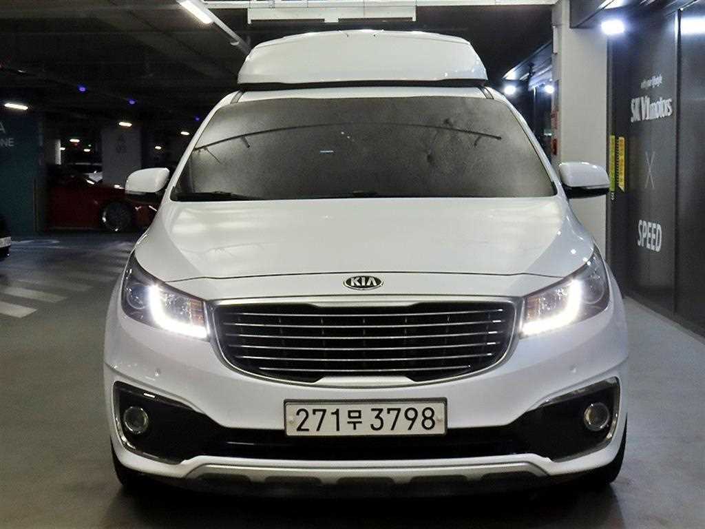 KIA Carnival - Vista 2